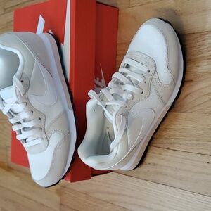 Women's Nike MD Runner 2, size 6.5. Phantom/white-light cream